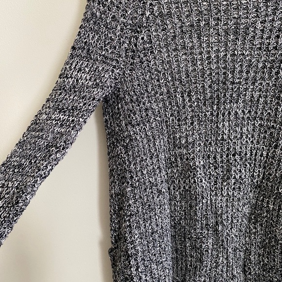 AMERICAN EAGLE - Picture 2 of 8